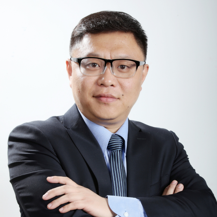 左新宇.jpg