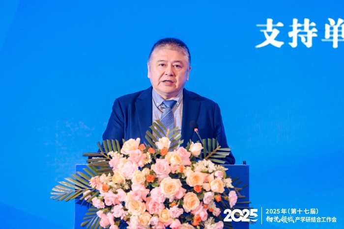 杨国栋
